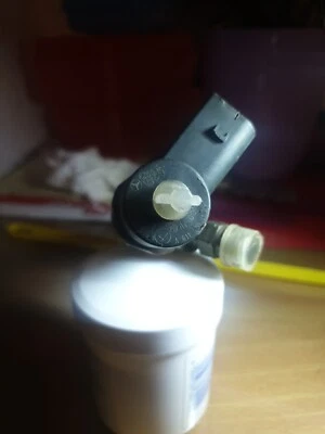 Mercedes W211 Injektor - Bild 1 von 3