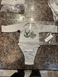 Milwaukee Bucks Newborn/Infant One Piece - Picture 1 of 4