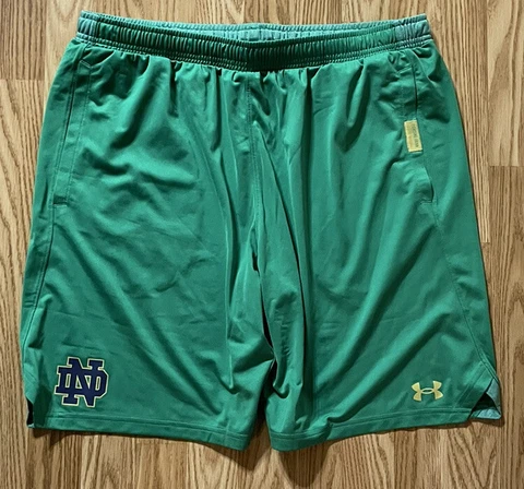 Notre Dame Football Team Issued Under Armour Shorts Green Size XL #44 Cover