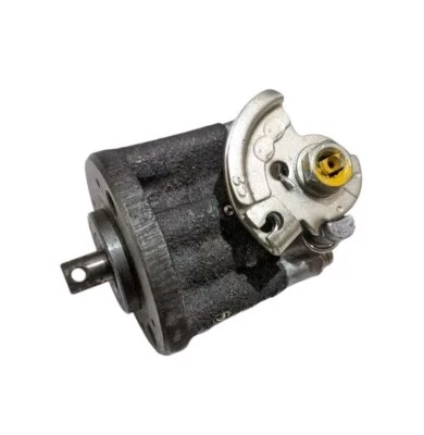 Conjunto de bomba de aceite genuino Suzuki GT GT185 GT-185 1973-1977 nos Japón 16100-36000 Foto 1 de 4