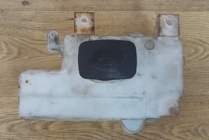 Nissan Cabstar F24 2008 Waschflasche Tank & Pumpe 28910MB400, 28920AR000 - Bild 1 von 14