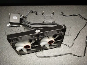 Cooler Master MasterLiquid LC240E RGB All-in-one CPU Cooler - Afbeelding 1 van 1