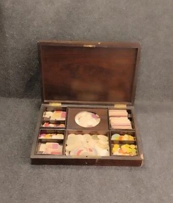 Ancien Coffret de jeux 19e + 300 jetons en os , boite palissandre / marqueterie  - Photo 1/4