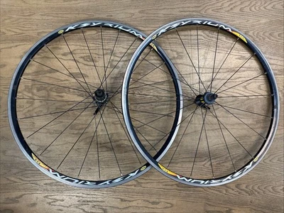 Juego de ruedas para bicicleta de carretera Mavic Ksyrium Equipe 700c 9-10-11 velocidades QR negro Shimano HG Foto 1 de 4