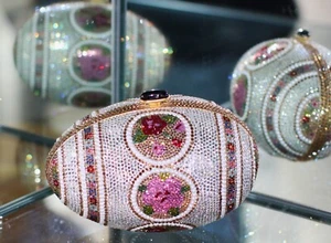 Judith Leiber Faberge Original Floral Museum Egg Minaudiere Clutch Shoulder Bag - Picture 1 of 24