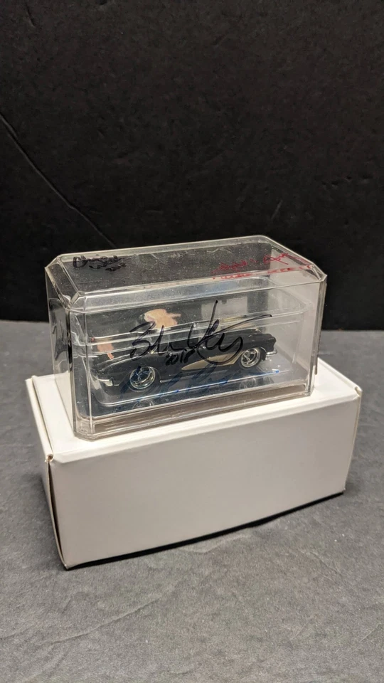 '18 Hot Wheels Nationals Dallas 62 Chevy Corvette Charity Car Signed AUTO 19/450 - Image 1 of 4