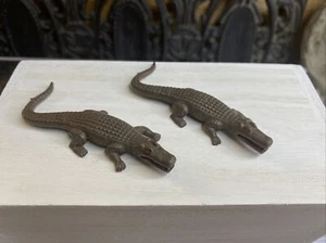 Menge 2 Alligator Krokodil Hartplastik Spielzeug Figur 1971 Hong Kong Star Merch - Bild 1 von 5
