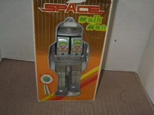 MIB Space Wall Man Robot - Picture 1 of 2