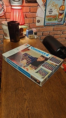 Vintage Connect 4 MB Games 1976 Classic Retro Family Strategy Game - Image 1 of 4