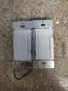 Used Lutron Maestro MACL-153M Dimmer White 120V 60 Hz - Picture 1 of 6