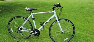 Schwinn Harald Elite 700c Aluminum, Flat Bar, 24 speed,  Barely used. - Picture 1 of 8