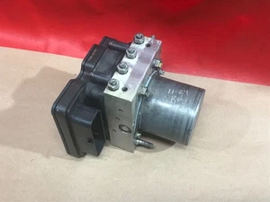 10-12 Mercedes Sprinter ABS Anti-Lock Brake Pump & Module 2265106490 A9069002001 - Picture 1 of 6
