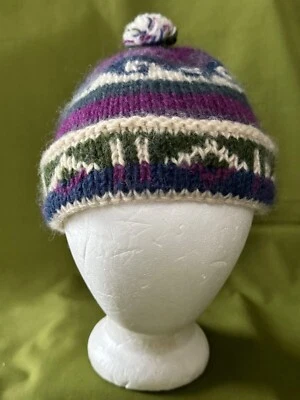 Gorro tejido de lana Fair Isle Lost Horizons púrpura/verde/crema OS EXC sombrero invierno Foto 1 de 4