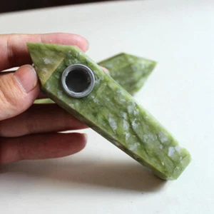 Pipa para fumar varita de jade serpentina de cristal de cuarzo natural con agujero de carburador curación - Imagen 1 de 12
