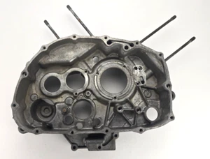 Suzuki VL 125cc Intruder Right Side Engine Crankcase 1130026F00 - Imagen 1 de 9