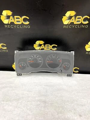 2008 Jeep Patriot Speedometer Instrument Cluster Assembly ID 05172338AB OEM - Image 1 of 4