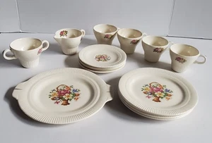 Juego de té floral punto de cruz pequeño punto de cruz cesta victoria Salem China 15 piezas de colección - Imagen 1 de 21