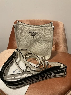 Mini hobo Prada Vitello Daino de cuero blanco suave Foto 1 de 4