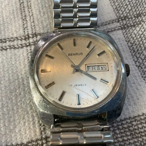 Vintage BENRUS Day/Date STAINLESS Men's Vintage Watch - Picture 1 of 4