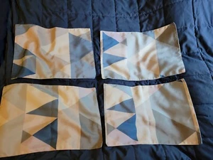 Placemats set of 4 Multi-colored approximately 12.5"x18" (some strings on edges) - Picture 1 of 2