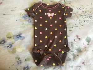 Carter's one piece NB brown polka dot newborn - Picture 1 of 3