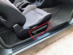 Paire De Passager Et Conducteur Avant Sièges Extérieur Rail Coque pour BMW E30 - Picture 1 of 5