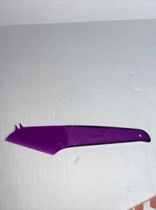 Tupperware Gadgets Cheese Knife 1223-4 Purple - Picture 1 of 1