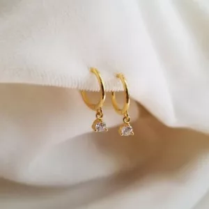 2.5 Women Clip On Earring Round Cut G-H S-I Natural Diamond In 14K Yellow Gold - Picture 1 of 9