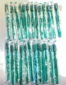 FastBrush Pre-Pasted Disposable Adult Toothbrush with Xylitol 25 Pack (Green) - Picture 1 of 3