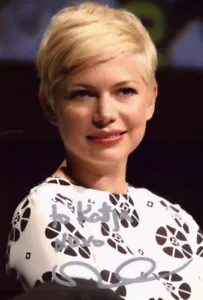 MICHELLE WILLIAMS - Autogramm orig. - Hollywood, Fabelmans, Blue Valentine FOTO - Bild 1 von 1