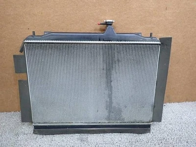 NISSAN Serena 2005 CBA-C25 Radiator 21410CY000 [Used] [PA116104922] - Image 1 of 3