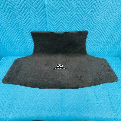 Alfombrilla de maletero Infiniti M56 2011-2013 OEM 999E3QX000 127 k Foto 1 de 4