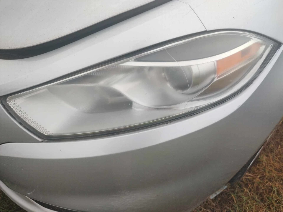 2013-2016 DODGE DART Headlamp Assembly Left Halogen Chrome Background Foto 1 de 1