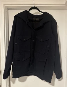 Filson Mackinaw Wool Hooded Cruiser - M - Navy - Picture 1 of 9