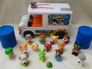 The Uggly's Pet Shop Dirty Dog Wash Truck With Sounds & 14 Figures Moose Toys - Picture 1 of 12