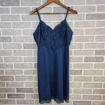 Lencería vintage Vanity Fair sin cordones completos para mujer 36 azul marino de nailon encaje ribete años 50 Foto 1 de 4