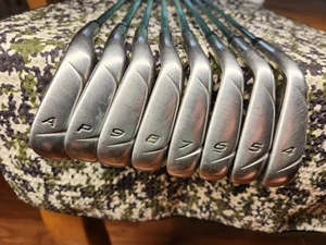 Taylormade Burner 2.0 Iron Set 4-PW,AW Regular Flex Steel - Picture 1 of 8
