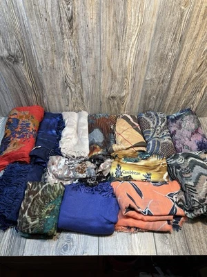 Лот из 14 женщин голова / шеи шарфы различных материалов - Изображение 1 из 4