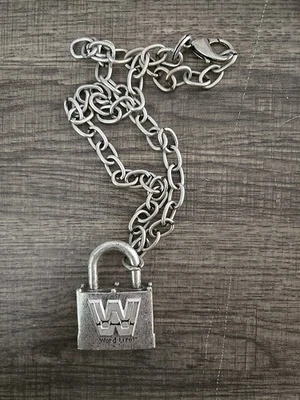 Ожерелье с замком WWE John Cena Word Life 2003 редкое - Изображение 1 из 3