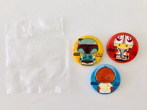 Hallmark Itty Bittys Star Wars SDCC 3 Buttons Pins Boba Fett Luke Admiral Ackbar - Bild 1 von 3
