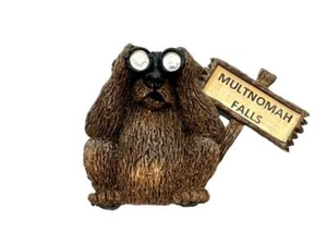 Vintage Signed "3D" Beaver w/ Binoculars Multnomah Falls Oregon Fridge Magnet - Picture 1 of 2
