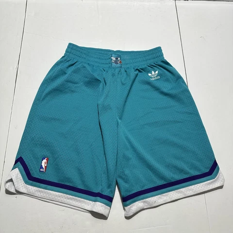 Vintage Charlotte Hornets Adidas Basketball Shorts Mens Size Medium Embroidered Cover