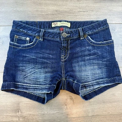 Buckle BKE Madison Low Rise Y2K Jean Shorts Women s 29 Blue Dark Wash Denim - Image 1 of 4