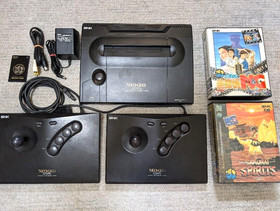 Neo Geo game console + 2 controllers + 2 software sets [ROM version] confirmed
