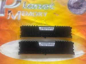 Corsair PC4-21330 16GB (2x8GB) DDR4 2666MHz NON ECC CMK16GX4M2A2666C16 ver3.31 - Bild 1 von 3