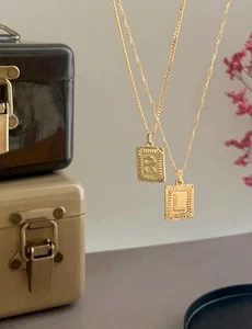 Gold Initialen Halskette A-Z individuell Buchstabe Anhänger Halskette personalisiert Geschenk NEU - Bild 1 von 7