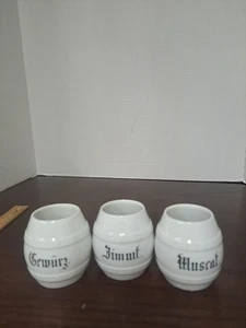 3er Set alte deutsche Gewürzgläser beschriftet für Gewürze, Zimt und Muskatnuss... - Bild 1 von 10