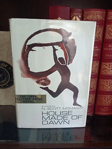 HOUSE MADE OF DAWN_N. Scott Momaday_HCDJ_1st Edition_Very Good - Picture 1 of 11