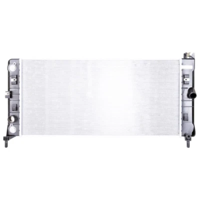 Conjunto de radiador TYC 2837 para modelos seleccionados Buick Chevrolet Pontiac 05-09 Foto 1 de 4