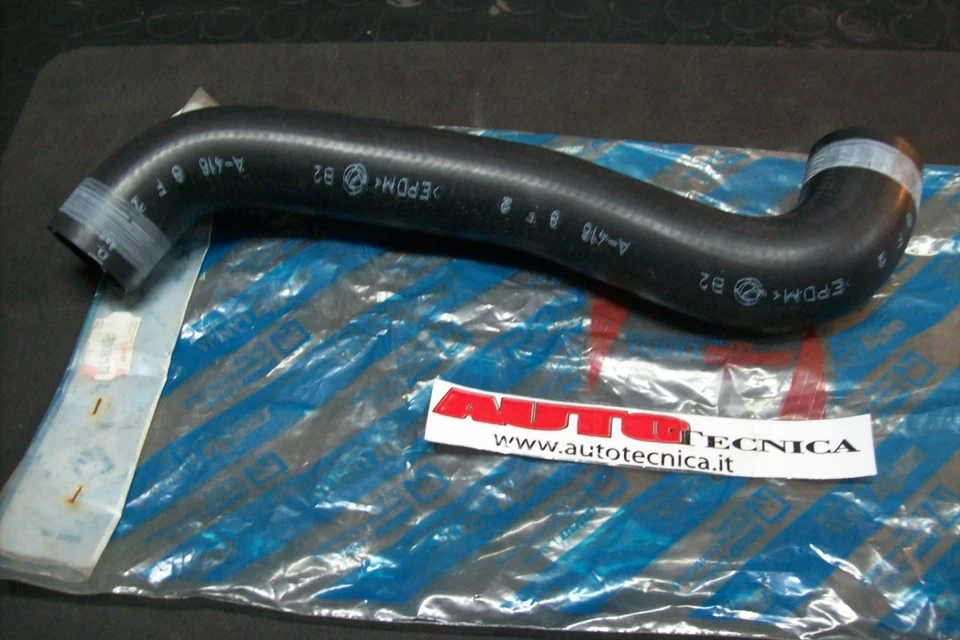 TUBO MANICOTTO SUPERIORE RADIATORE ACQUA 82480035 LANCIA THEMA TDS ORIGINALE Foto 1 de 1